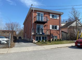 77 Cowdy St #1&2, Kingston, ON K7K 3W1