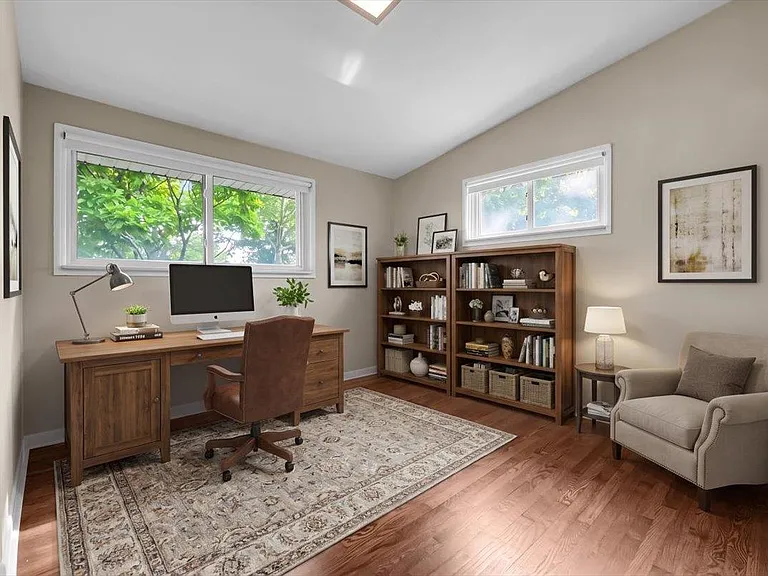 24240 Beverly St — Photo 18