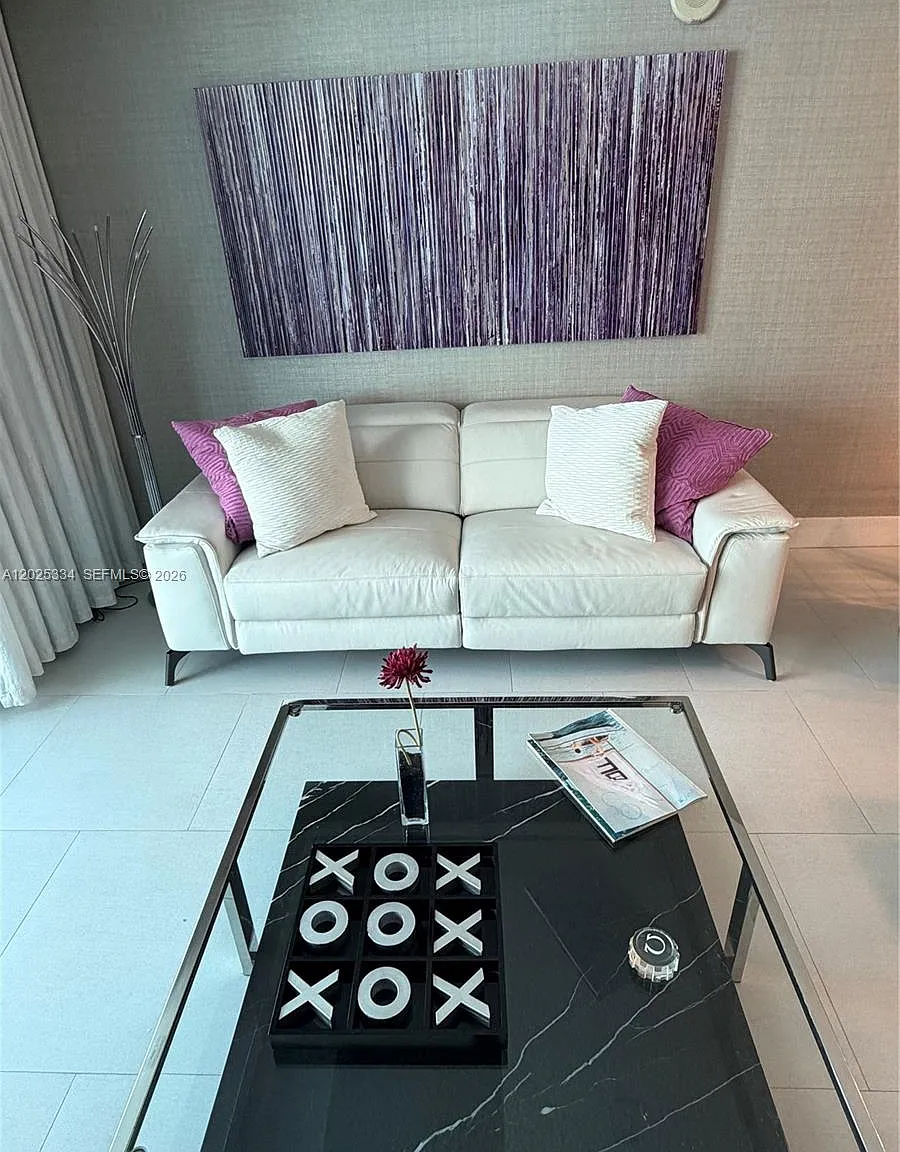 Skyline On Brickell Condo — Photo 4
