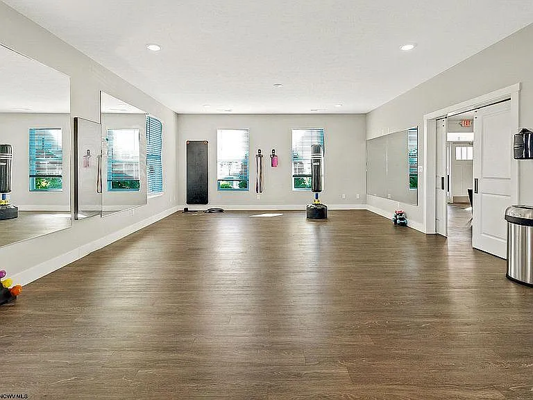 212 Red Oak Ln #212 — Photo 37