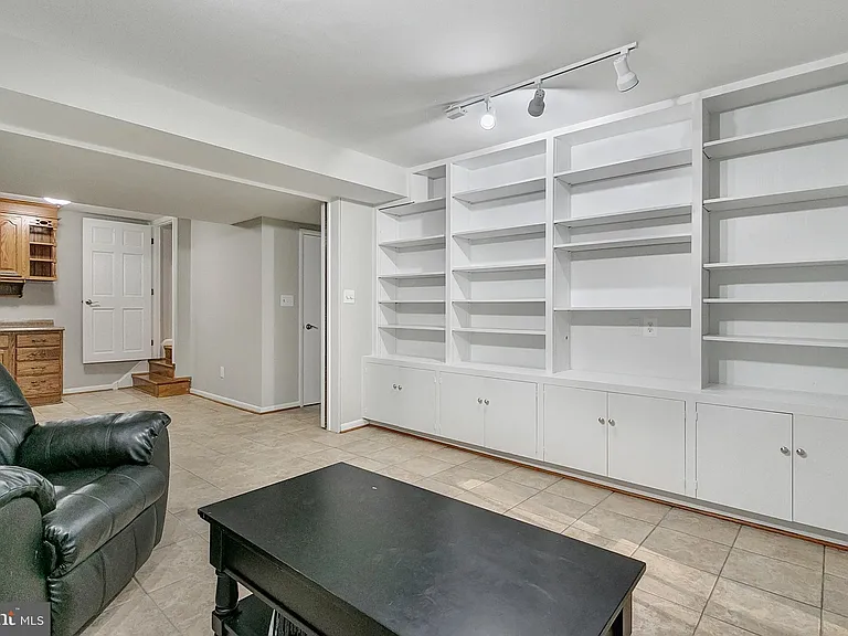 2108 48th St NW — Photo 29