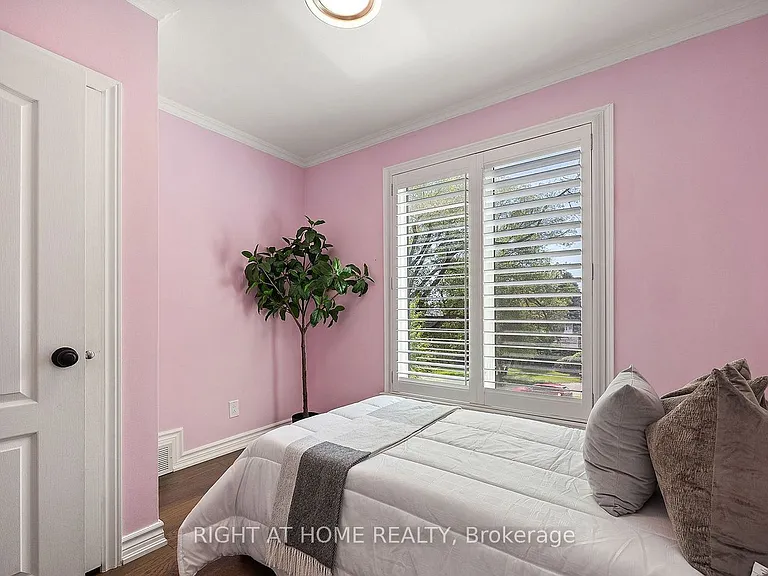 40 Catalina Dr — Photo 33