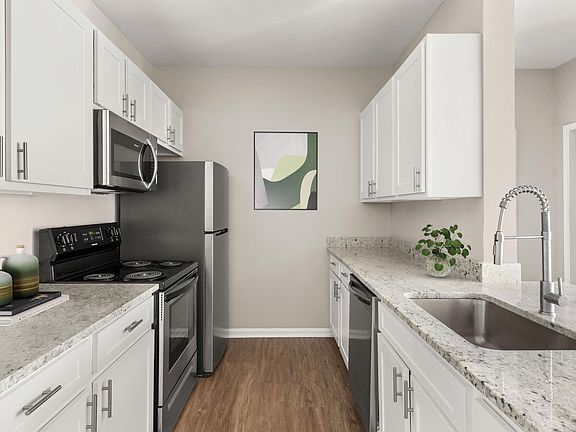 2nd image of 5832 Stewart Pkwy #1002