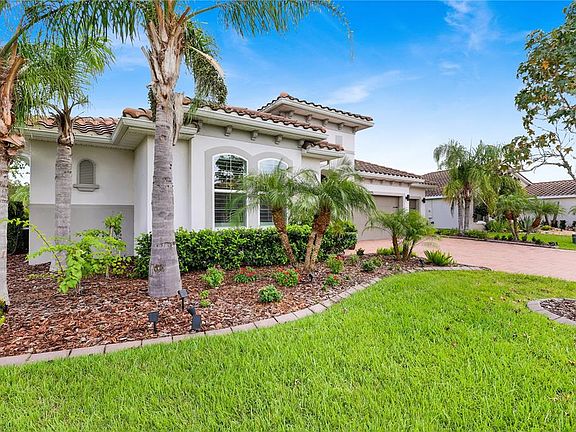 3rd image of 575 SAN RAPHAEL STREET