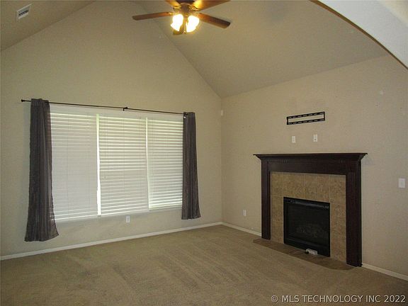 3rd image of 1113 S Catalina Dr