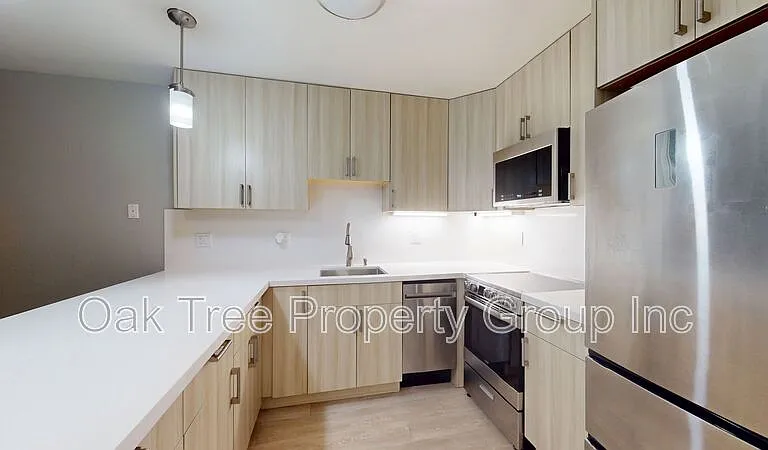 351 Lester Ave #3D — Photo 10