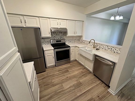 2nd image of 11720 Ryan Cir