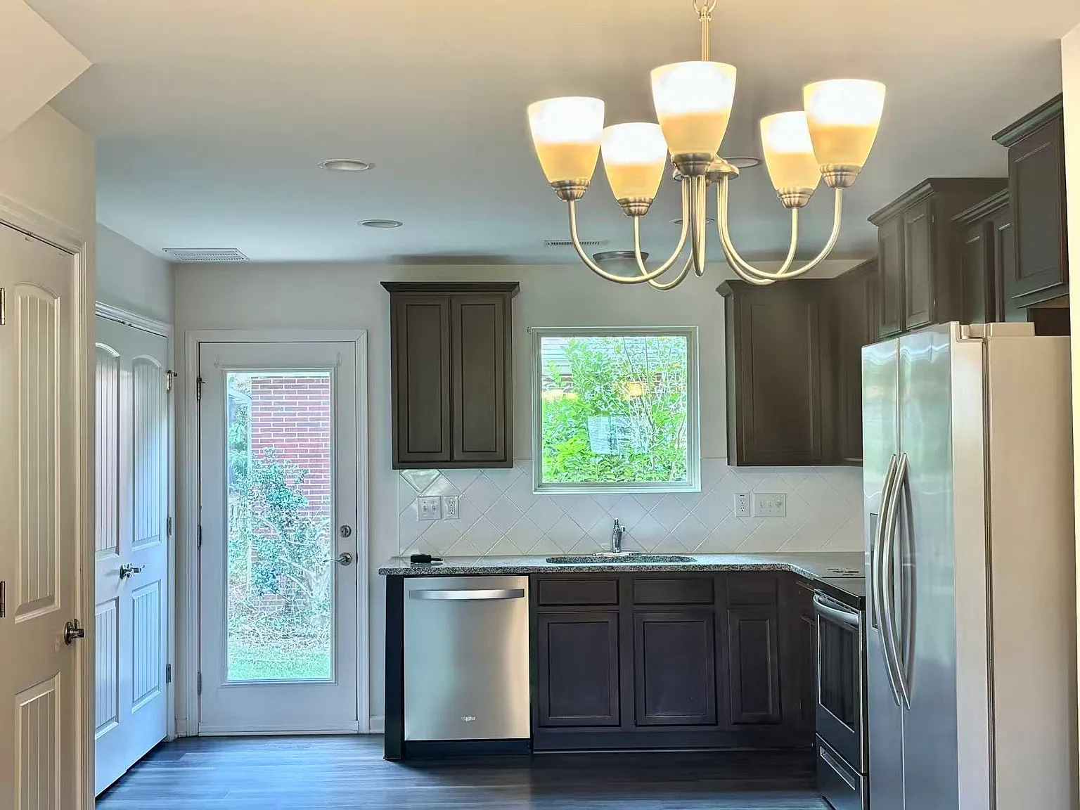 2 bed, 2.5 bath, 1265 sqft, $1,788 — Photo 3