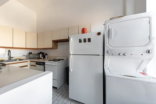 Rented by Corcoran | media 20