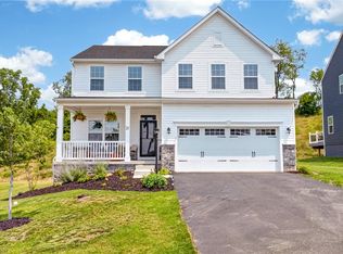 21 Dana Dr, Coraopolis, PA 15108