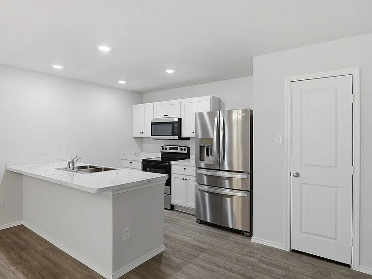 853 Eagles Nest Dr — Photo 3