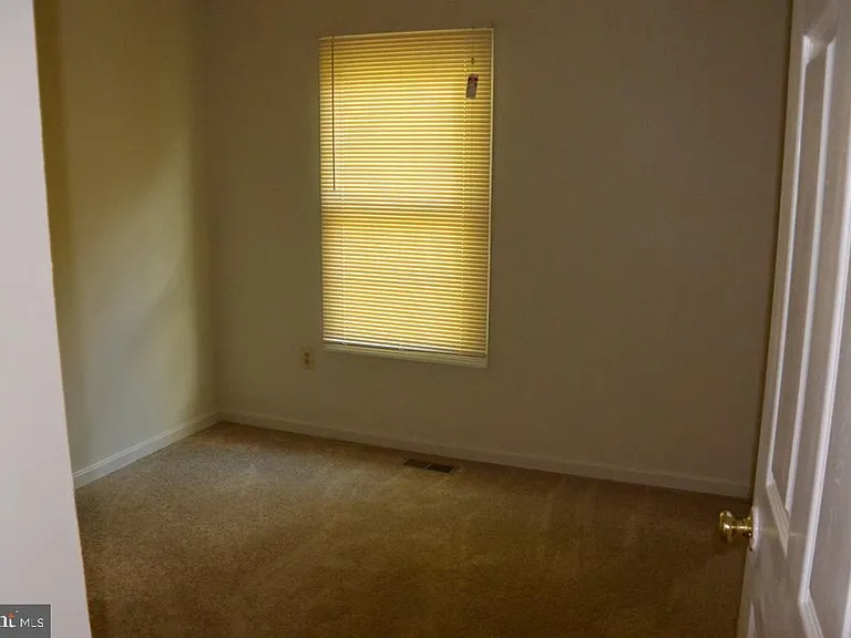 7034 Darby Towne Ct — Photo 25