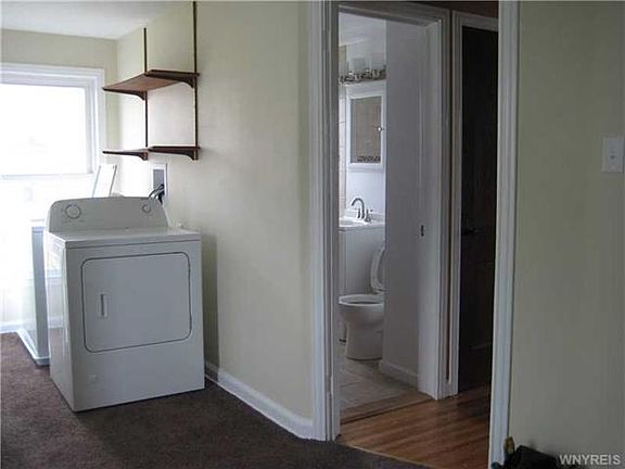 4th image of 177 Keller Ave