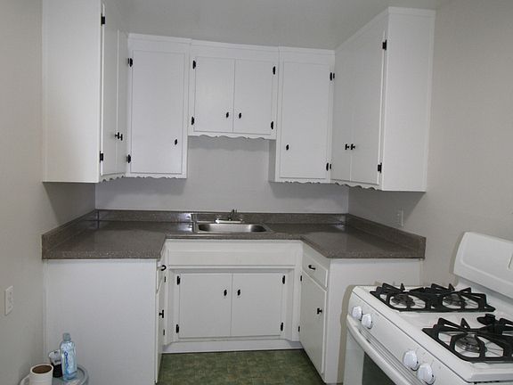 5th image of 4214 Lotus Ave APT 2