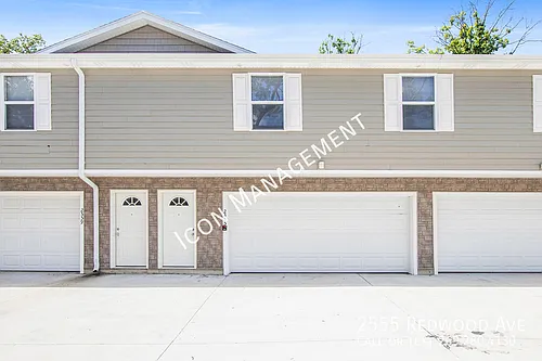 2555 Redwood Ave Photo 1