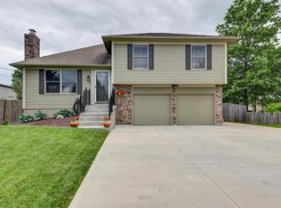 517 W Santa Fe St, Gardner, KS 66030