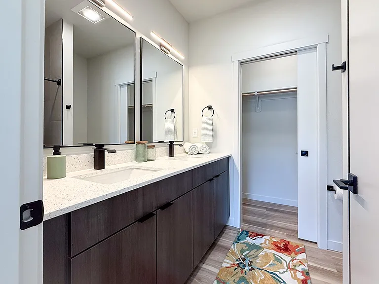 Grandridge Meadows Lofts — Photo 15