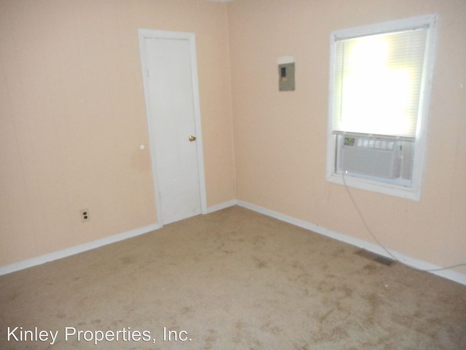 2nd image of 2506 Hemphill St