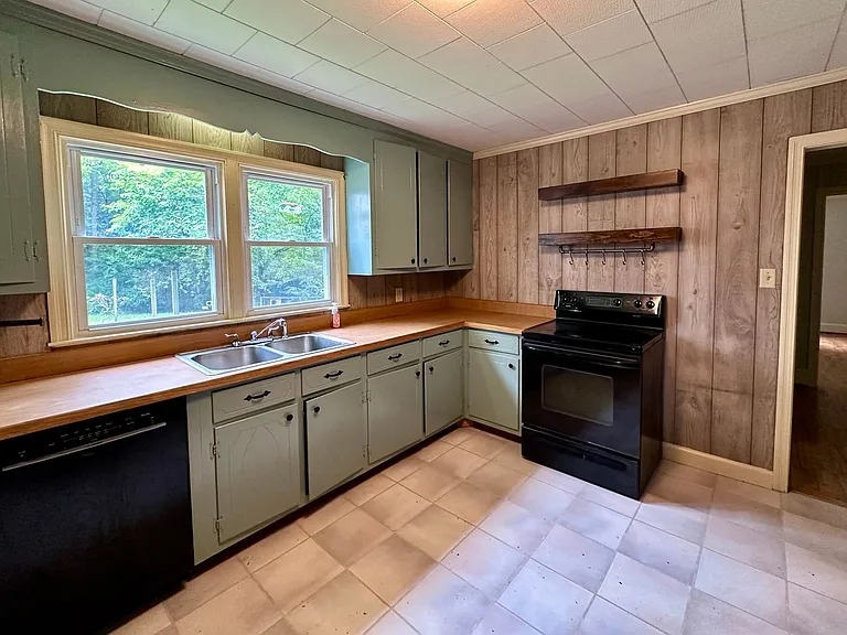 5909 George King Rd — Photo 5