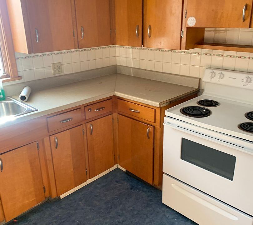 1st image of 427 E College St #B9538e177