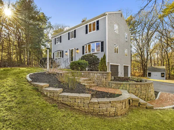 170 Forest Hills Road, Cotuit, MA 02635