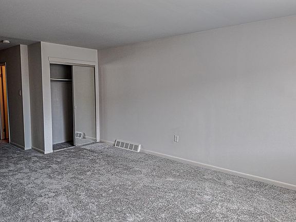 5th image of 3978 Carteret Dr