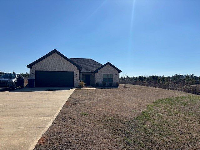 1st image of 468 Lee Road 270