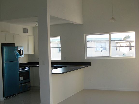 2nd image of 8045 Crespi Blvd APT 14