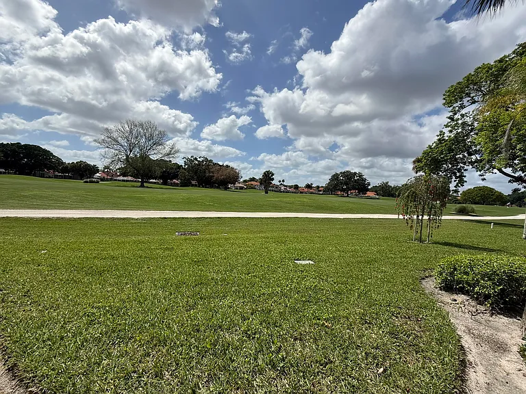 717 Windermere Way — Photo 4