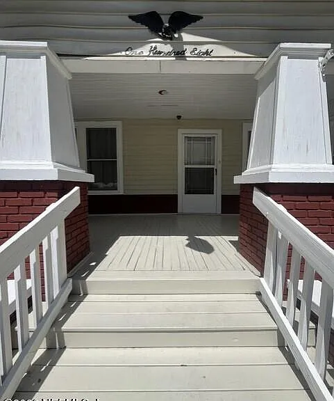 108 Fern St — Photo 3