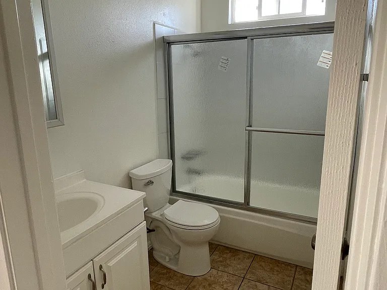 1480 N Palm Ave #D — Photo 22