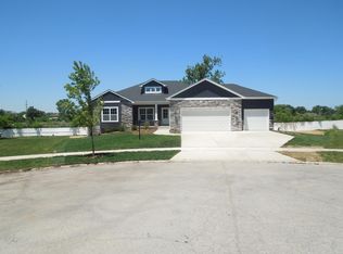 1118 Balcarres Ave E, Schererville, IN 46375