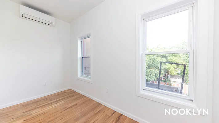 Rented by Nooklyn NYC LLC | media 9