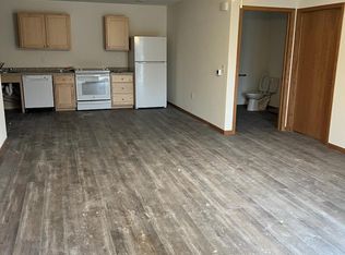 231 Railroad St #105, Rock Springs, WI 53961