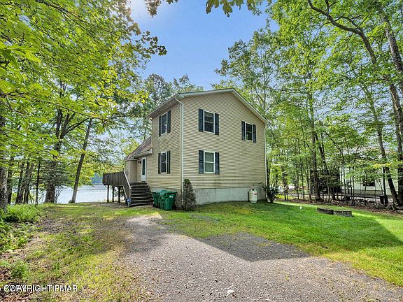 2nd image of 194 Spruce Lake Dr