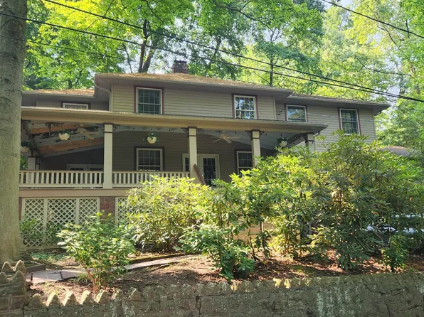 204 Brown Ave #L-0256, Mount Gretna, PA 17064