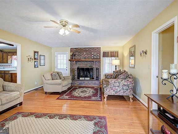 5th image of 14 Parr Wade Rd SE