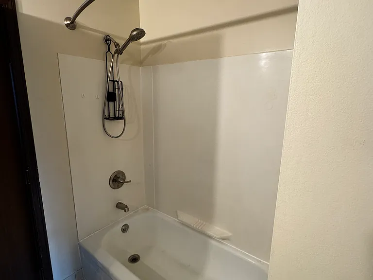 3951 Fairwood Dr — Photo 19