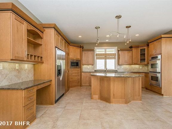 5th image of 4205 162nd St