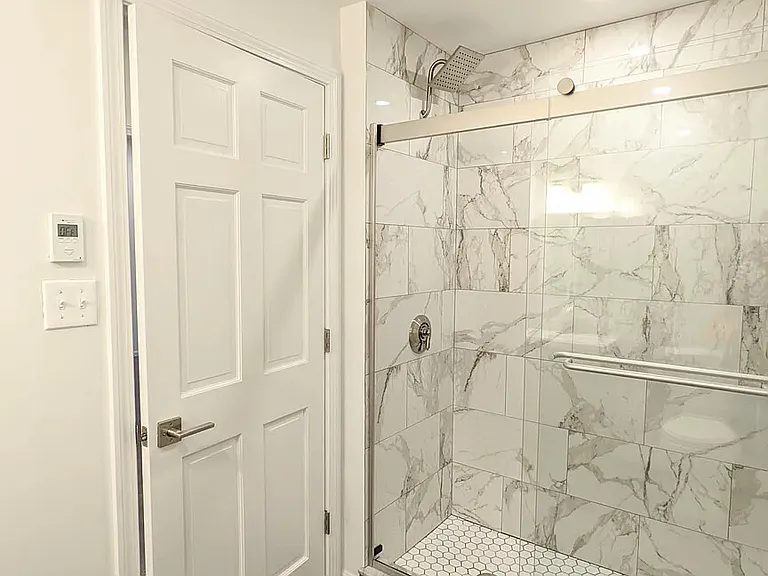 1405 Beacon St #1 — Photo 8