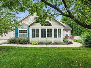 867 Grove St, Sun Prairie, WI 53590