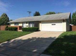 38 Groton Dr, Springfield, IL 62702