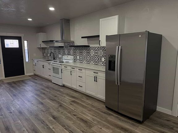 2nd image of 6416 W Newton Farm Dr
