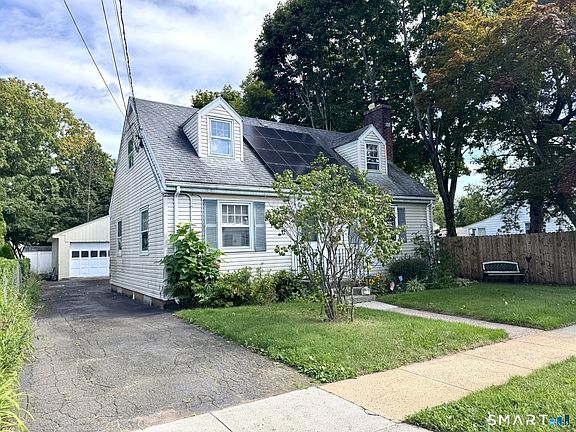 3rd image of 55 Glenbrook Avenue