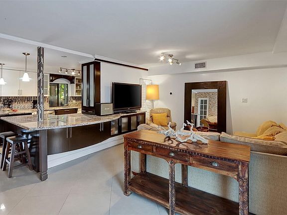 4th image of 9209 SW 136th Street Cir