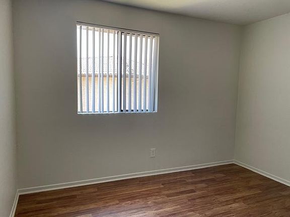 4th image of 1265 Kendall Dr APT 322