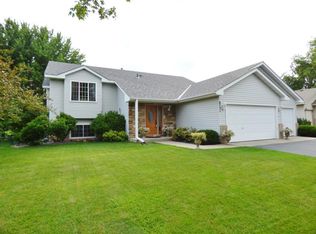 8731 Queens Gdns, Minneapolis, MN 55443