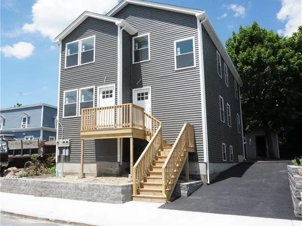 133 Oxford St, Providence, RI 02905
