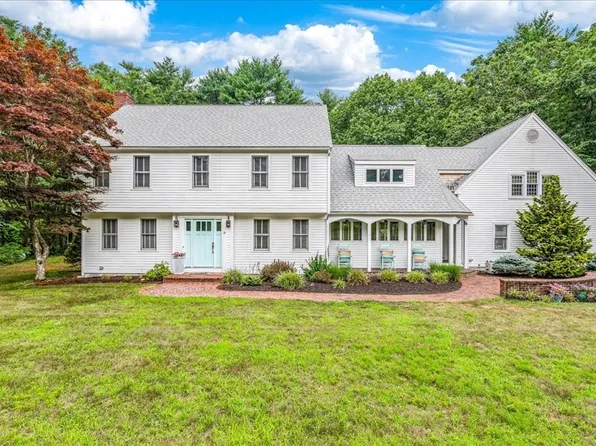 14 Walter Faunce Rd, Kingston, MA 02364