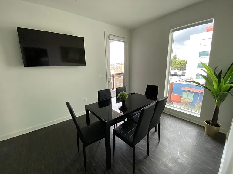 1122 W 6th St #1516 — Photo 14